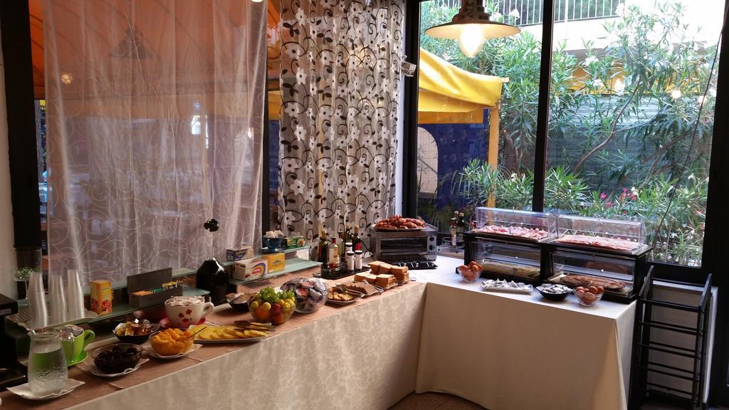 Hotel Canova Lido di Jesolo Eksteriør billede